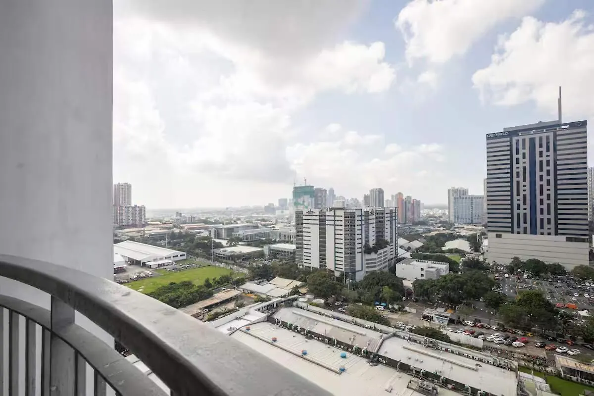 Cozy And Comfy Staycation At The City Manila